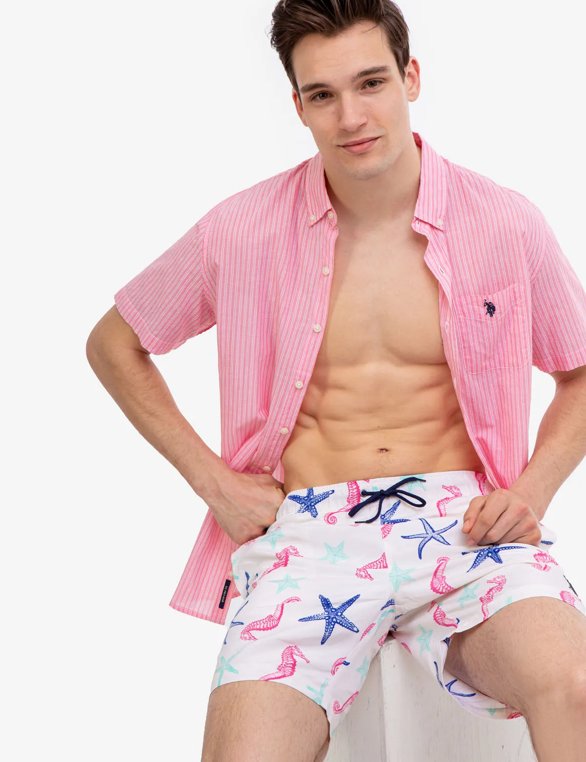 7" SEAHORSE AND STARFISH PRINT SWIM TRUNKS