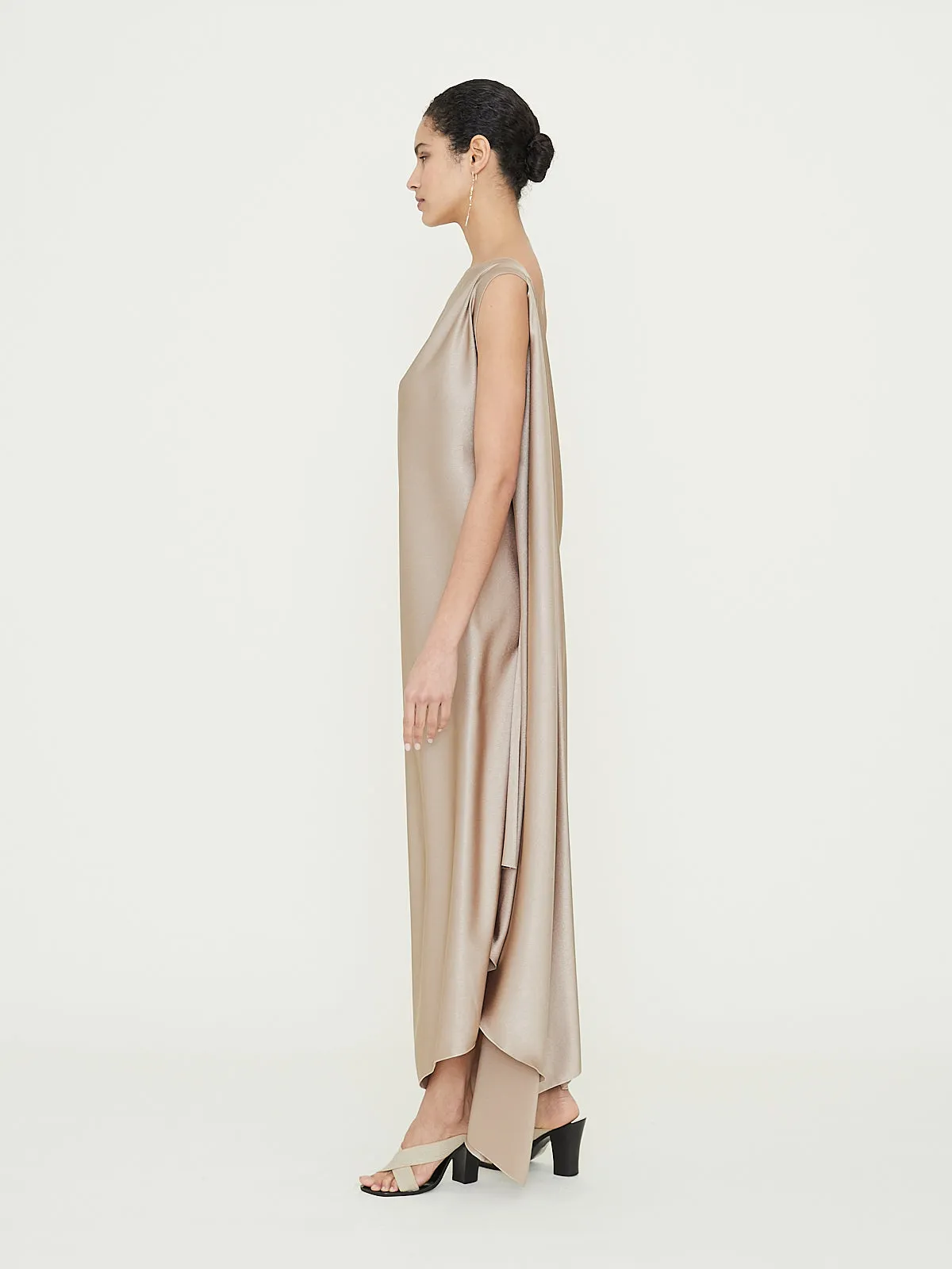 Dea Dress in Beige