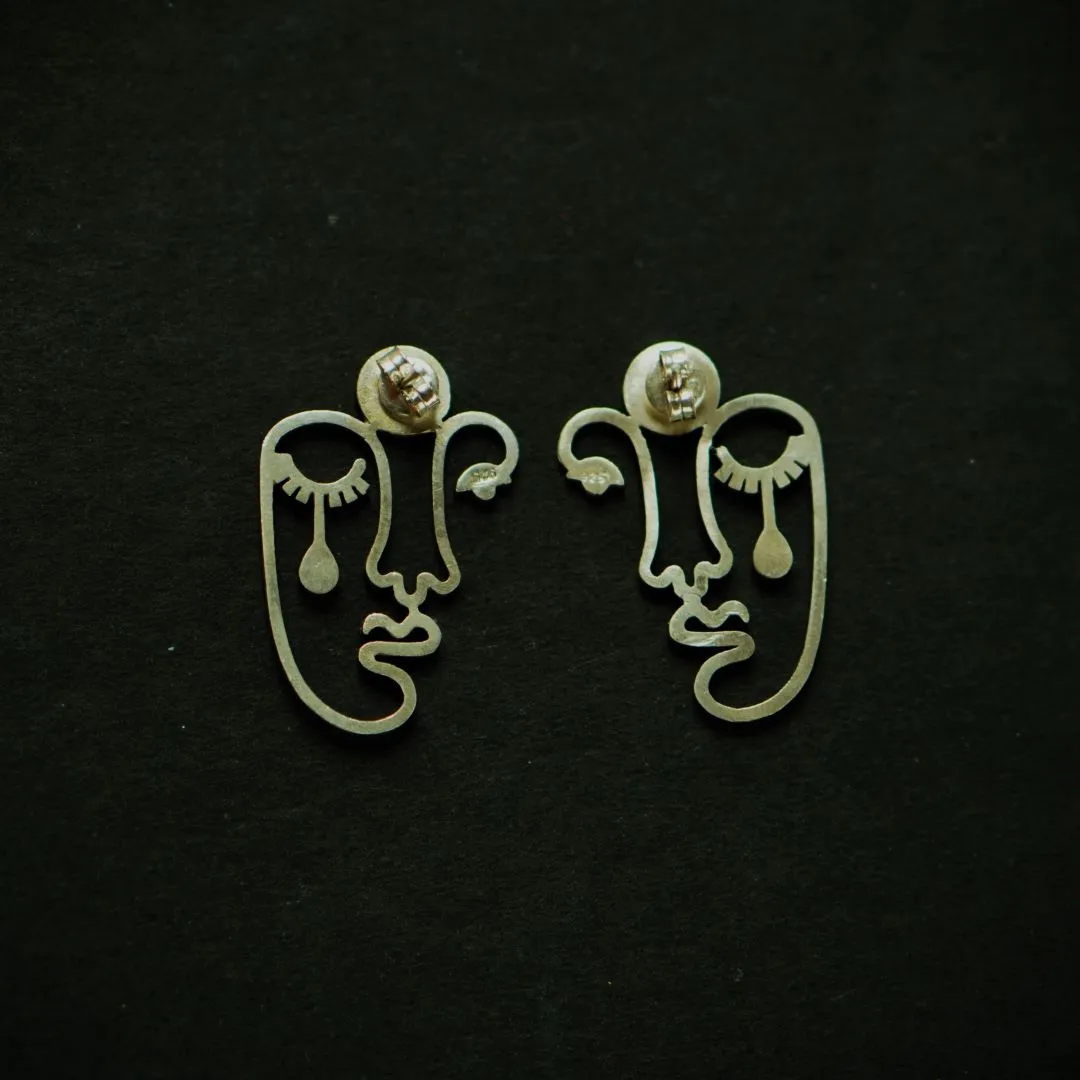 Sumukhi Studs